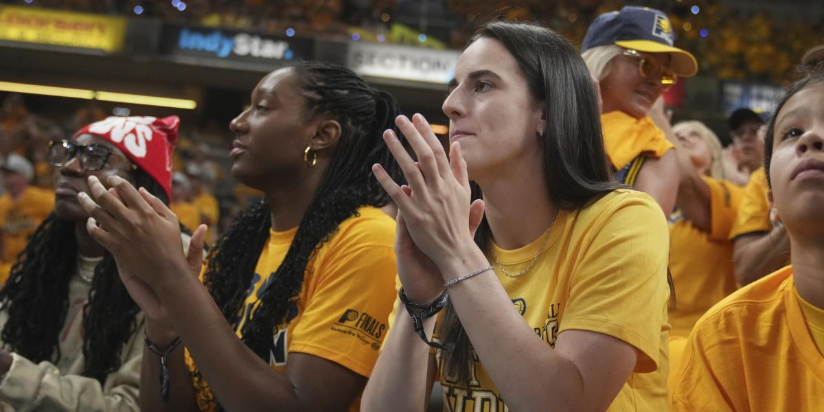Caitlin Clark, estrella de la WNBA, disfruta del triunfo de sus Pacers ante los Thunder