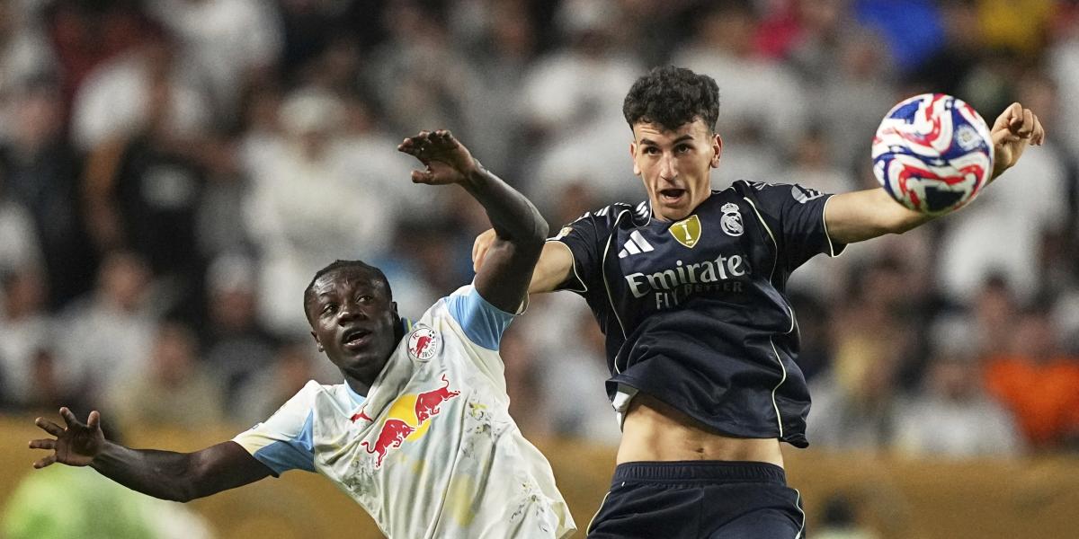 Cesc Fàbregas quiere pescar de nuevo en La Fábrica