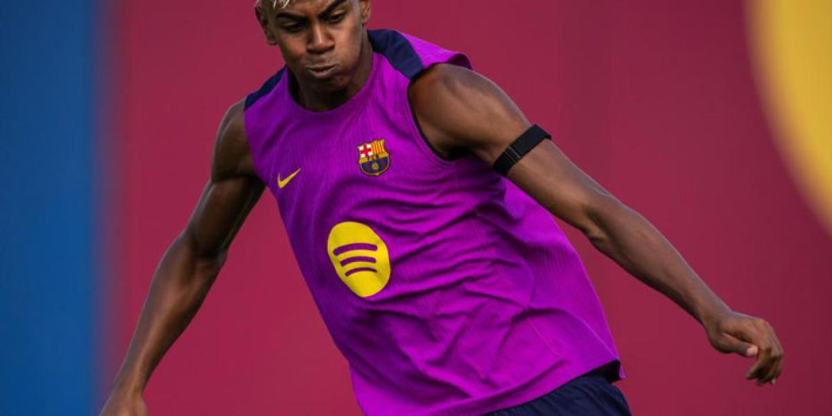 Lamine Yamal impacta en el entrenamiento con su nuevo look