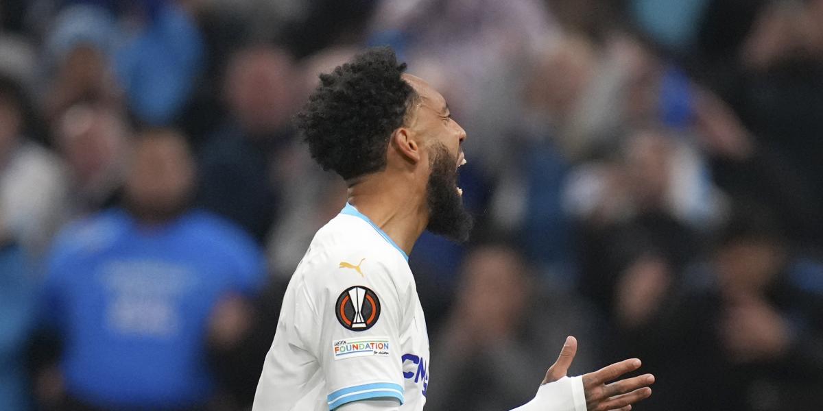 Aubameyang guía al Marsella con un doblete