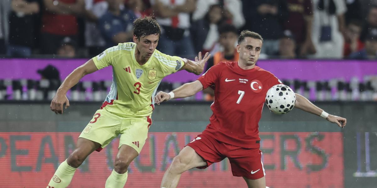 Le Normand y Hancko, titulares en las victorias de España y Eslovaquia