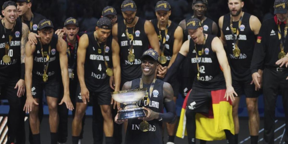 83-88: Schröder explota al final para vestir a Alemania de oro