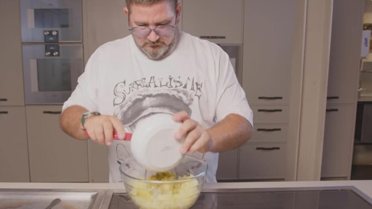“El truco que nadie te cuenta para que salga perfecta”: la receta de Dani García para tener la ensaladilla rusa ideal