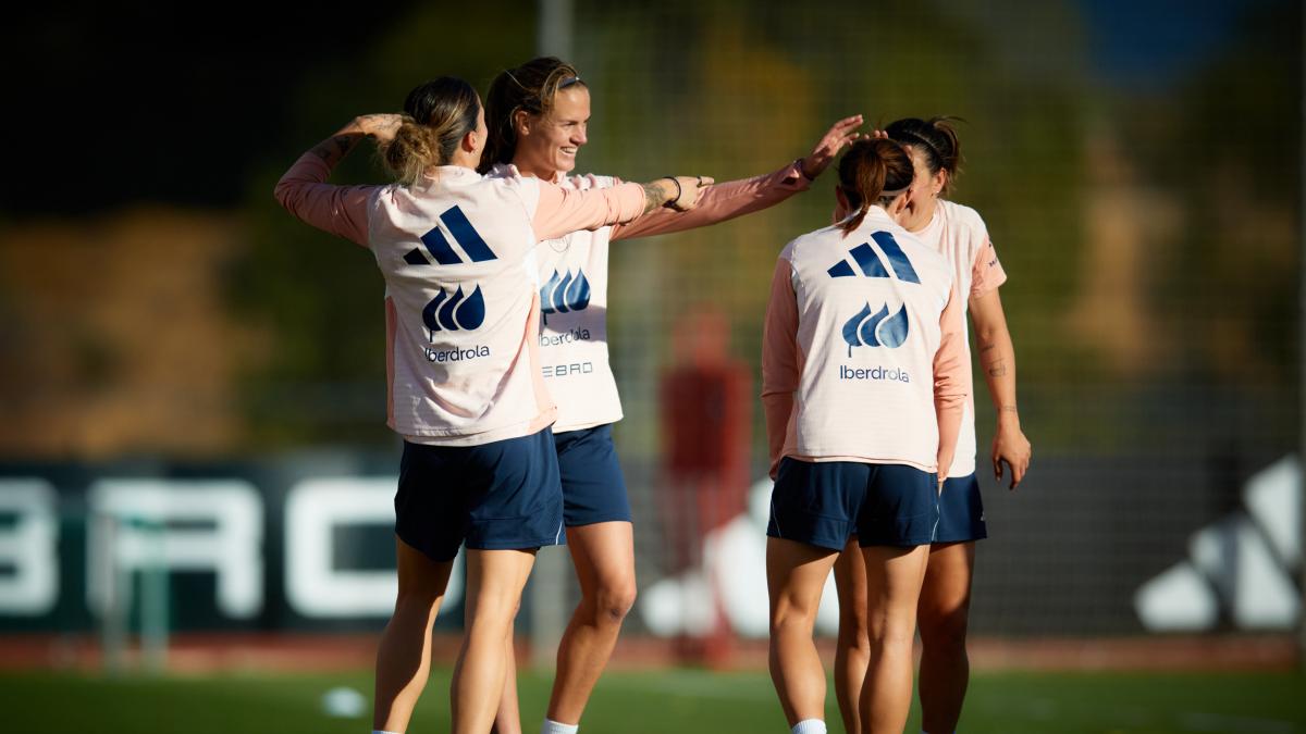 España arranca una nueva era ante la exigente Suecia