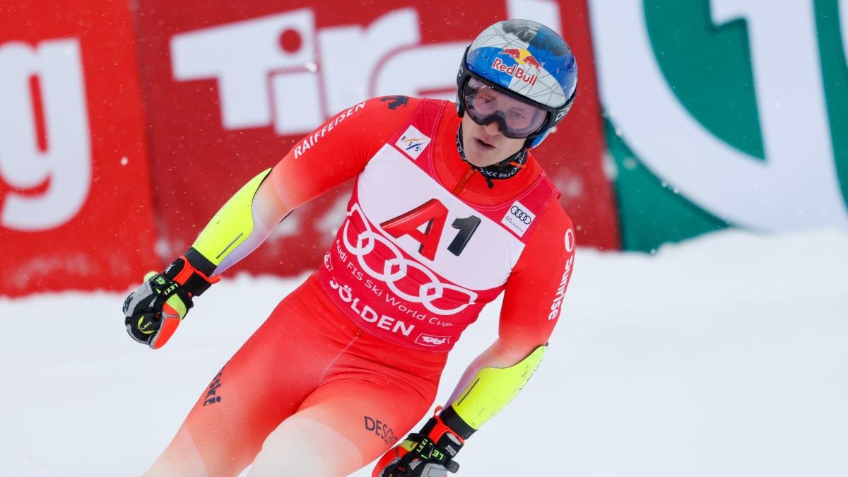 Odermatt comienza a lo grande la Copa del Mundo con victoria en el gigante de Solden