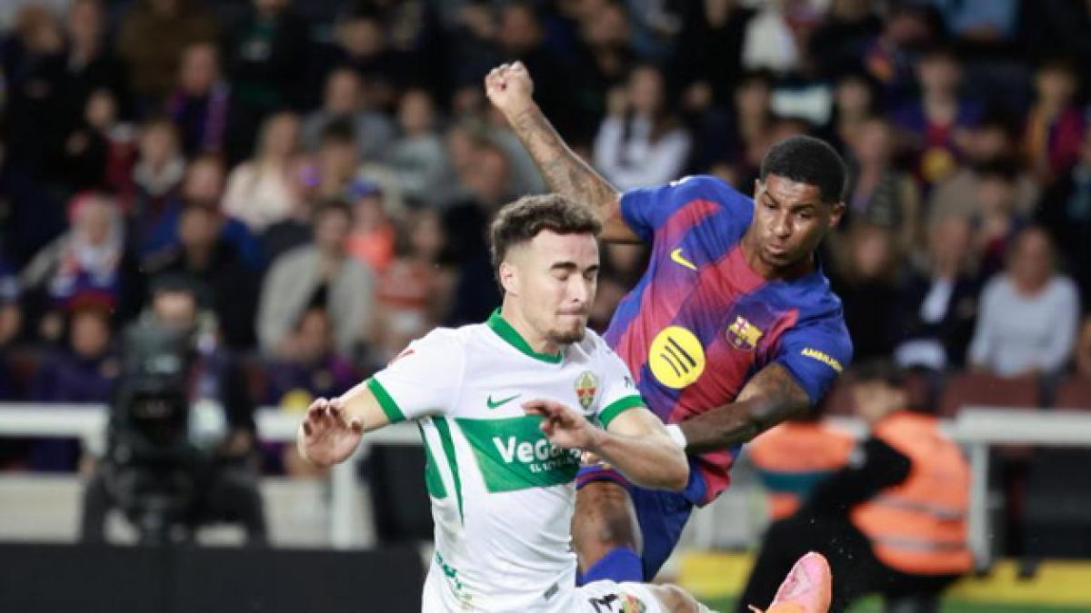 Marcus Rashford pega fuerte