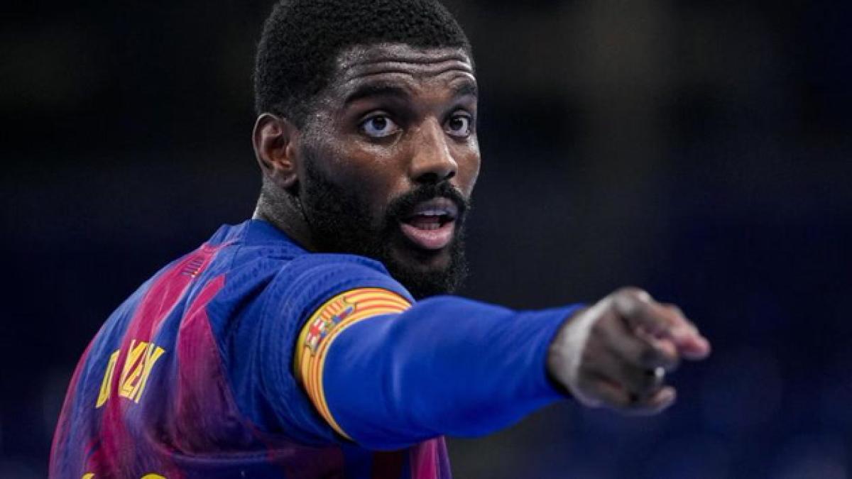 Carlos Ortega pone fecha a la retirada de la capitanía del Barça a Dika Mem