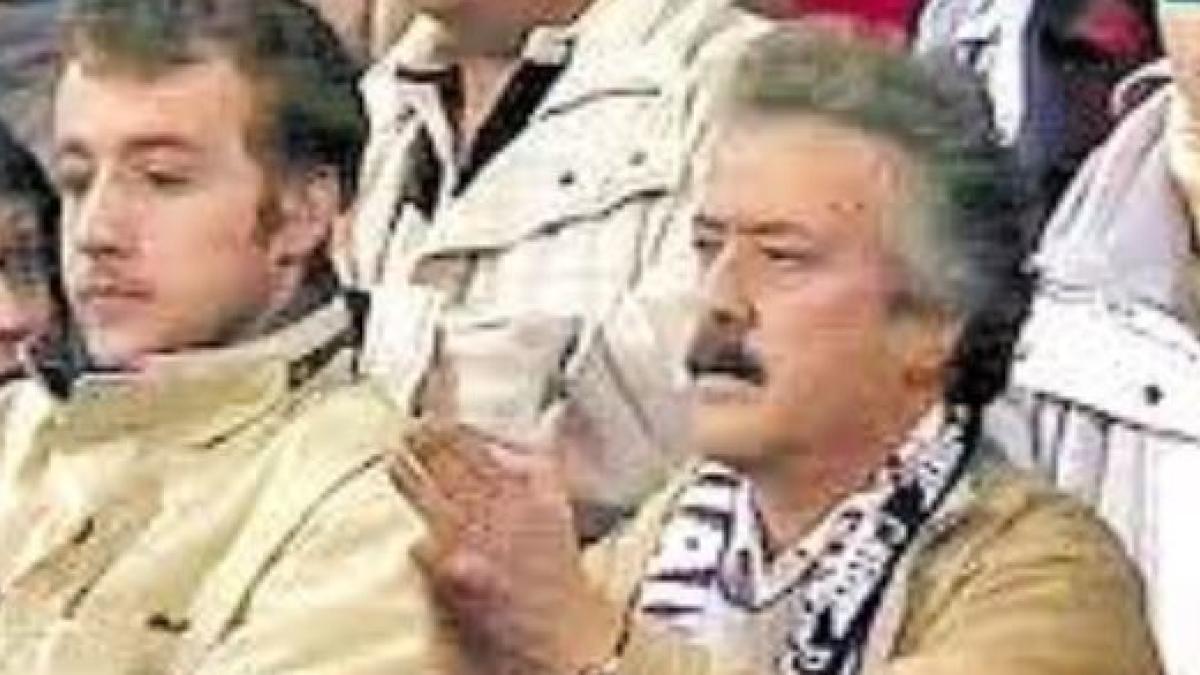 Al señor del bigote aún le preguntan por Ronaldinho 20 años después