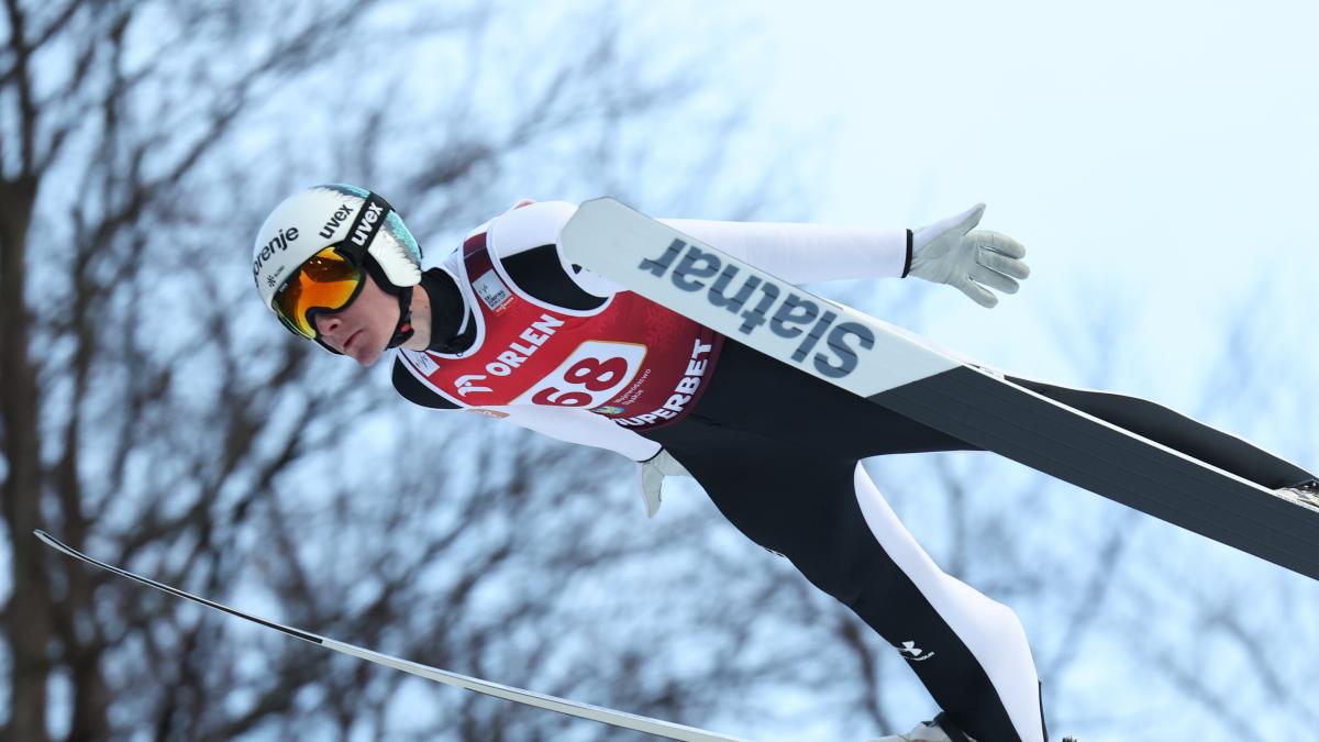 Domen Prevc vuelve a ganar en Wisla y se coloca al frente de la Copa del Mundo