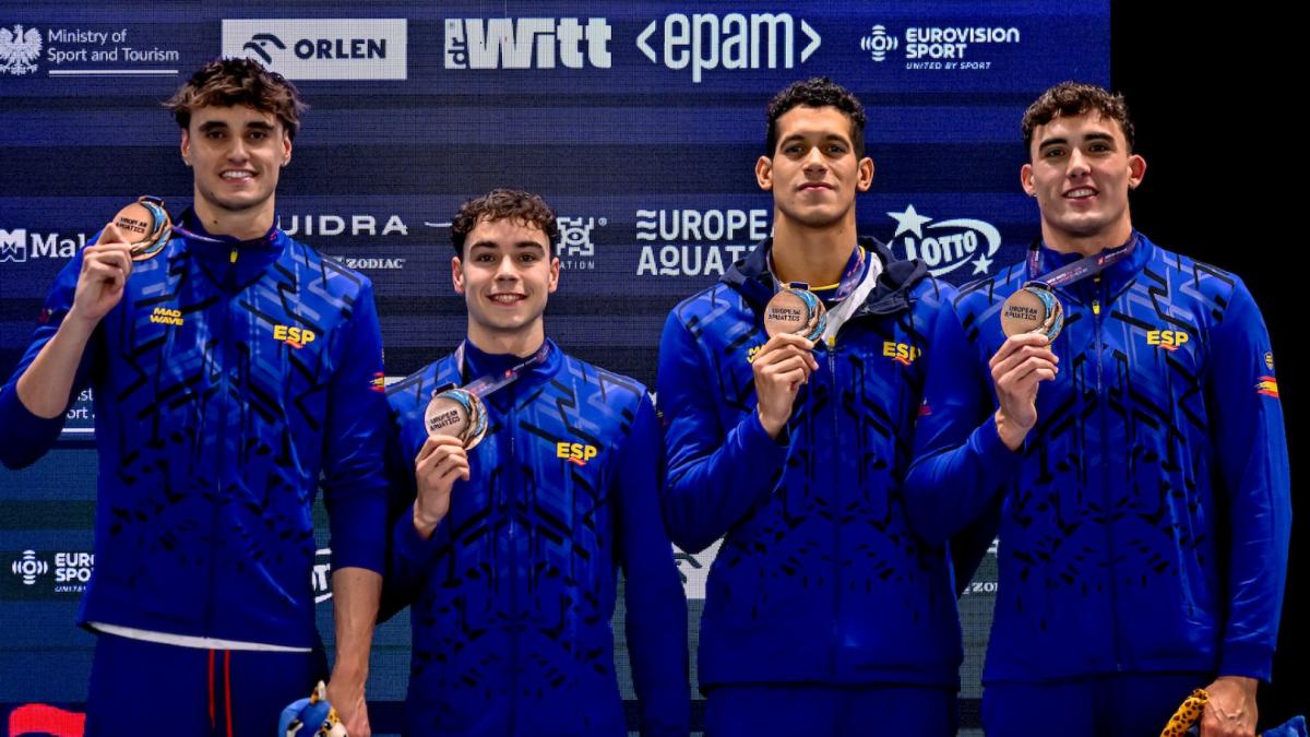 Martínez, Coll, Hugo y una locura de De Celis, brutal bronce europeo en los 4x50 estilos