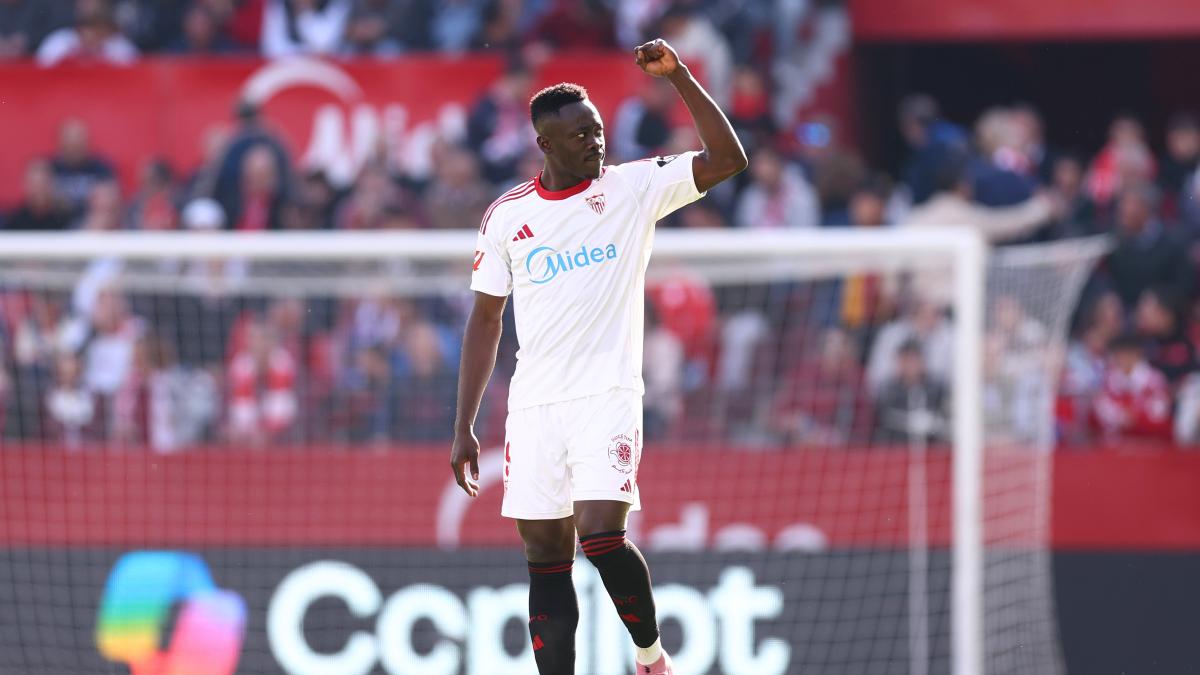 Akor Adams y Ejuke, bajas confirmadas ante el Levante