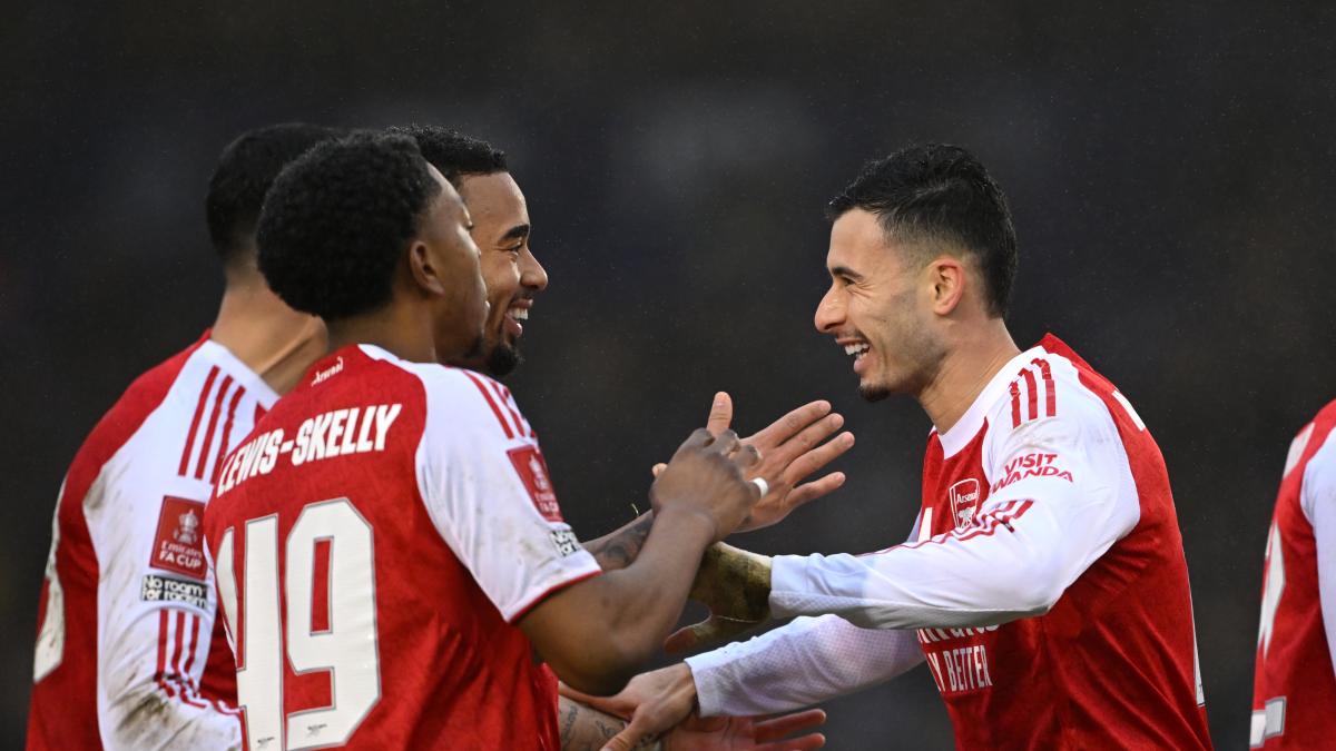 1-4: Tras el susto inicial, el Arsenal remonta con hat trick de Martinelli