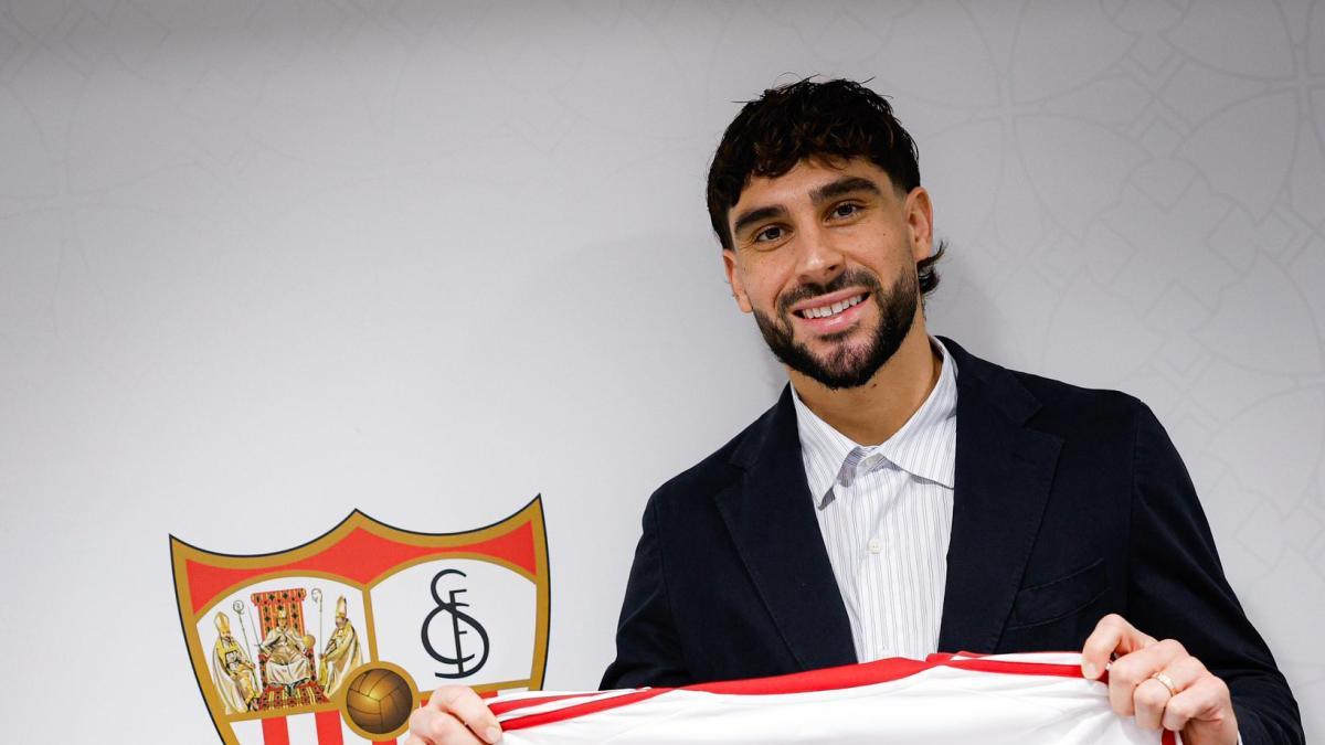 Maupay, más pólvora para Almeyda, ya es nuevo jugador del Sevilla