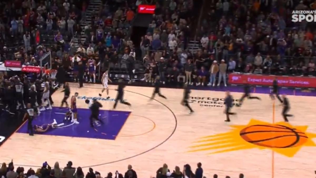 ¡Golpe testicular y pelea salvaje en la NBA!