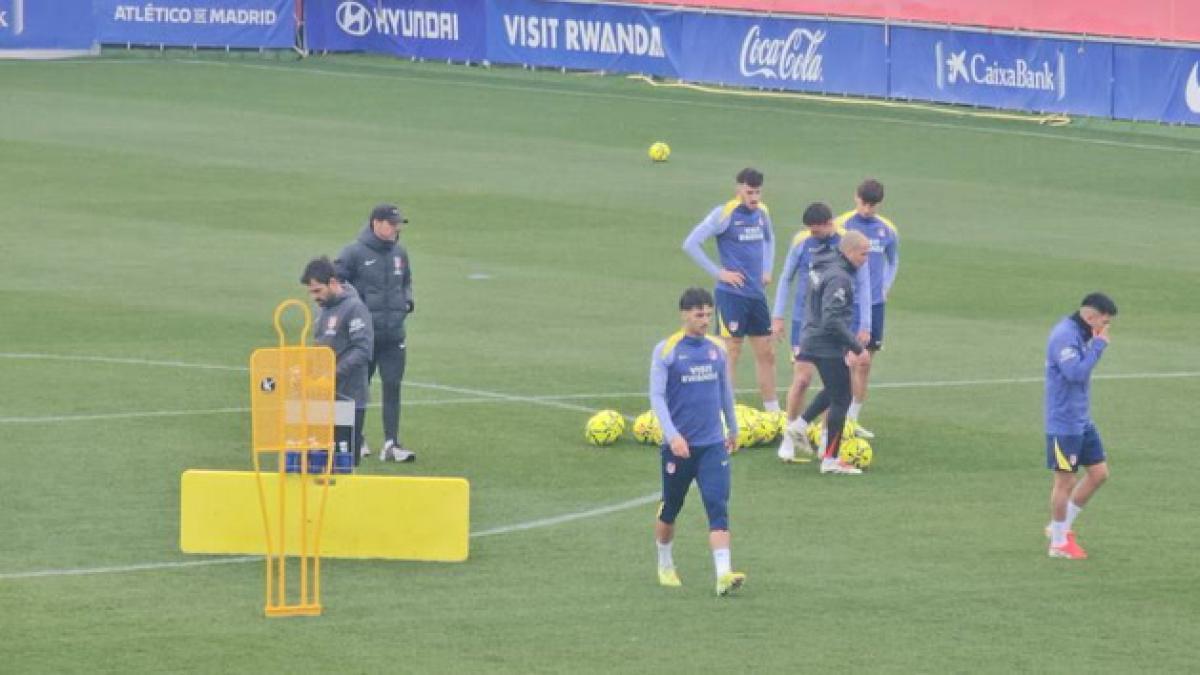 El Atlético se entrenó con sólo siete jugadores del primer equipo