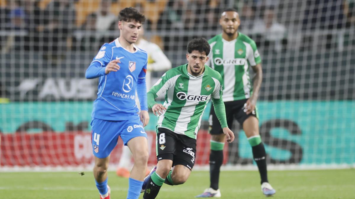 Buenos detalles de Obed Vargas y Rodrigo Mendoza en su debut con el Atlético