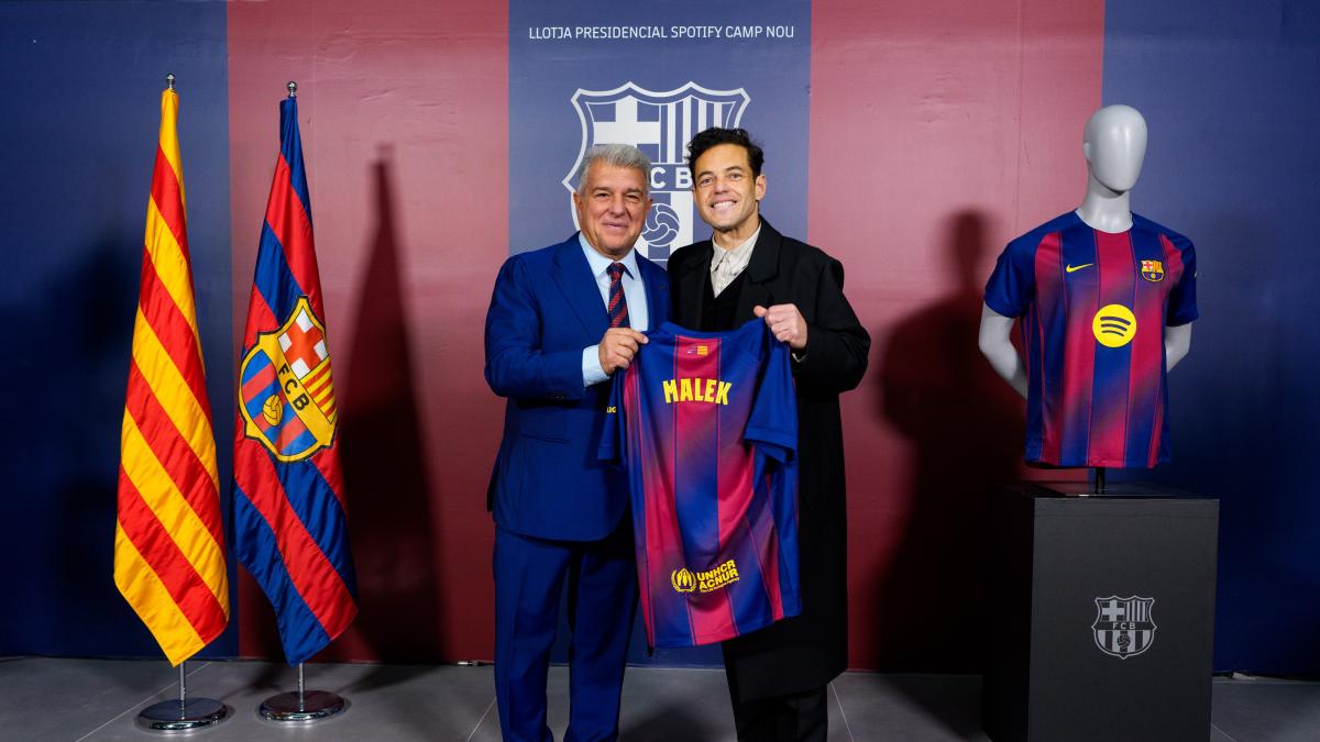El actor Rami Malek, invitado de lujo en el palco del Spotify Camp Nou