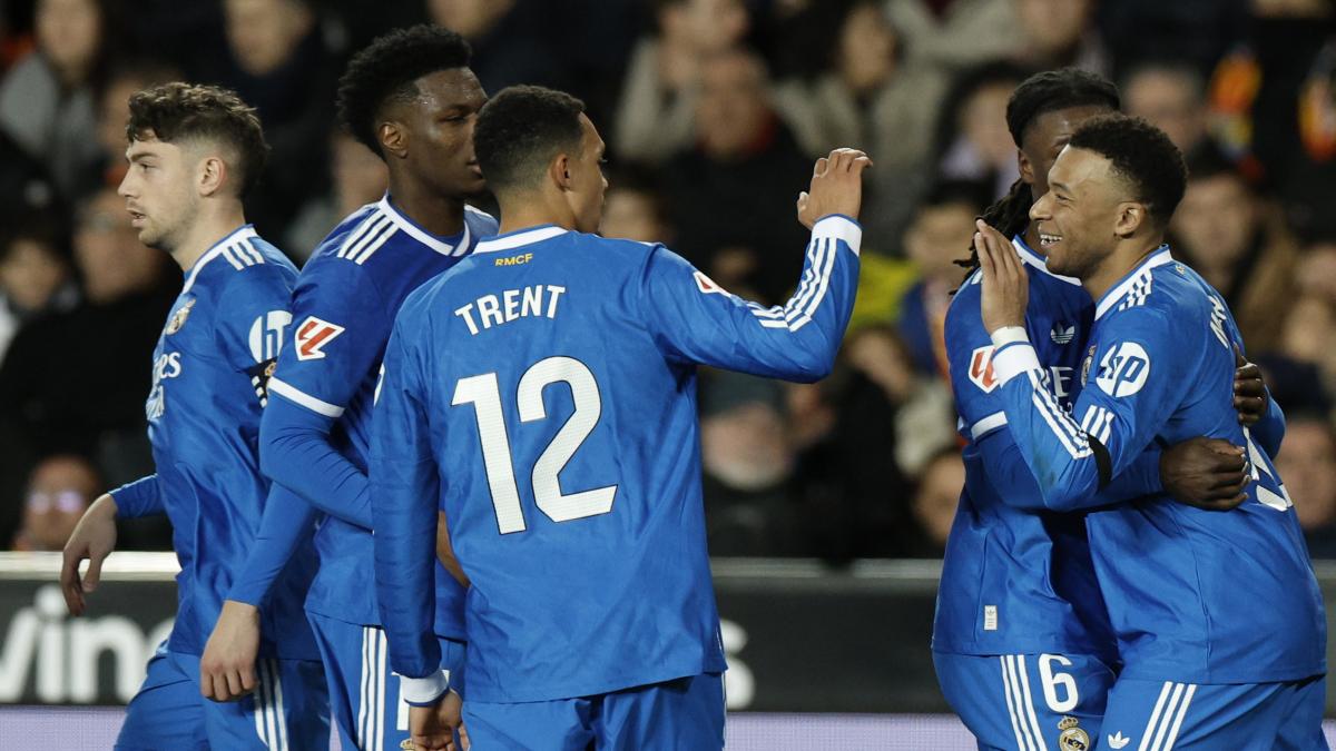 El idilio de Carreras, el seguro Mbappé y el pleno en Liga de Arbeloa