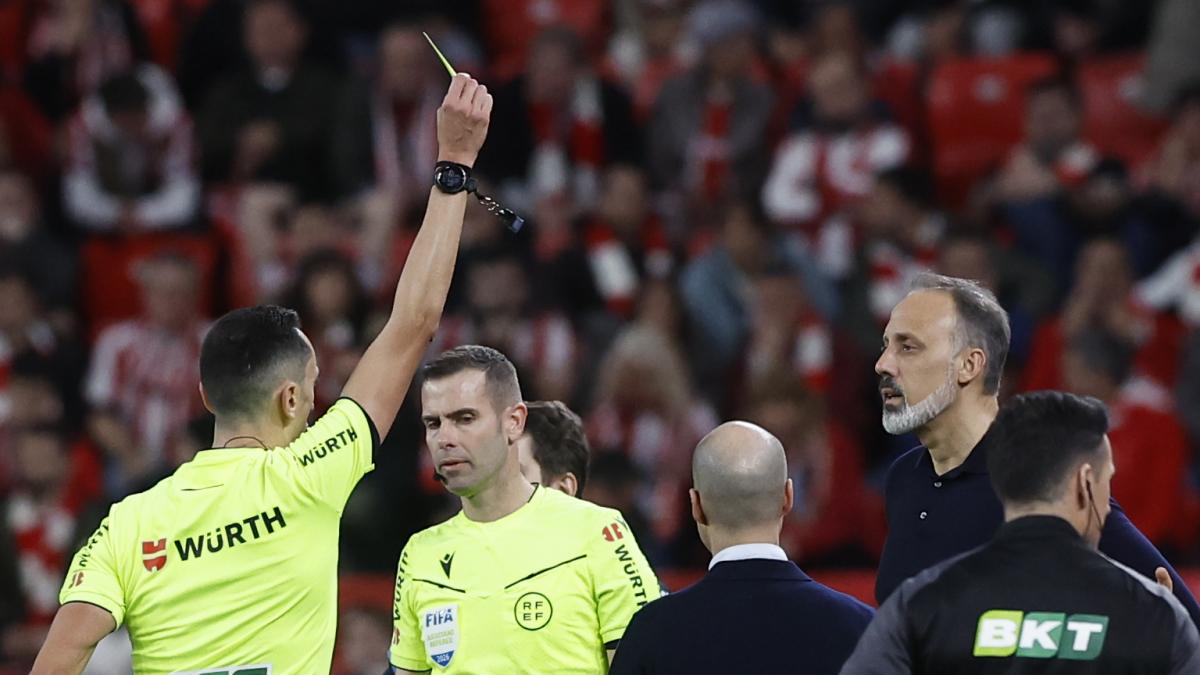 Matarazzo se queja de la acción polémica: Me dijo que era natural pero he visto muchos penaltis así