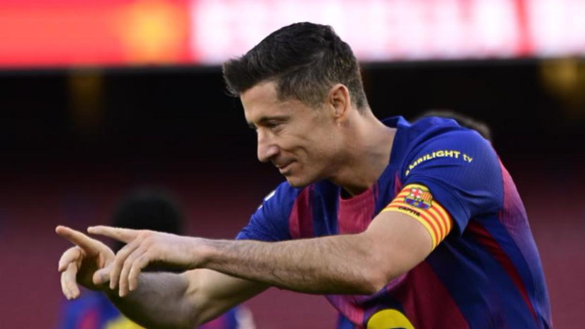 Lewandowski, con cinco ofertas, decidirá su futuro después de las elecciones