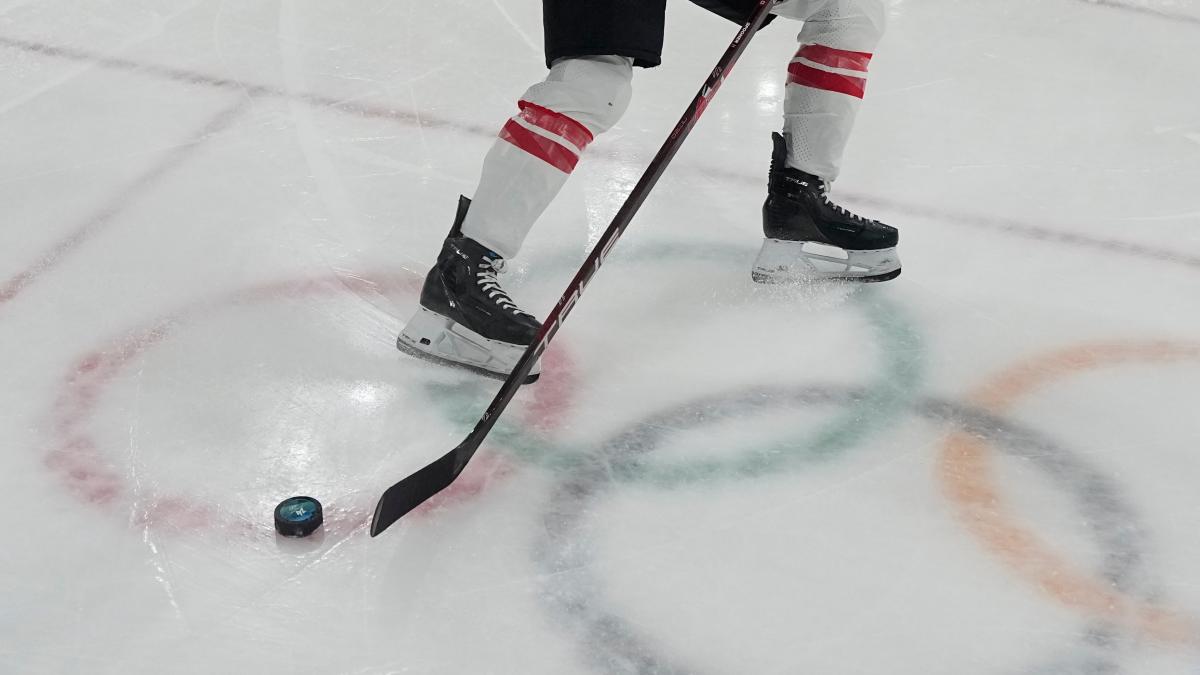 El hockey hielo pide la vuelta de los deportistas rusos y bielorrusos a la escena internacional