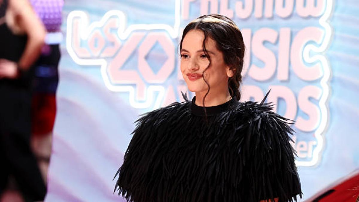 Rosalía: Me levanto a las 8, me voy a correr o al gimnasio en ayunas y después desayuno, me marcho para el estudio y ya no sé cuando voy a volver